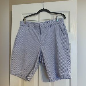 Gap seersucker bermudas, size 14